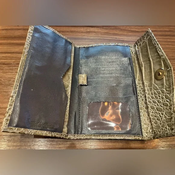 Elegant Crocodile-Embossed Clutch genuine leather - Picture 3 of 9